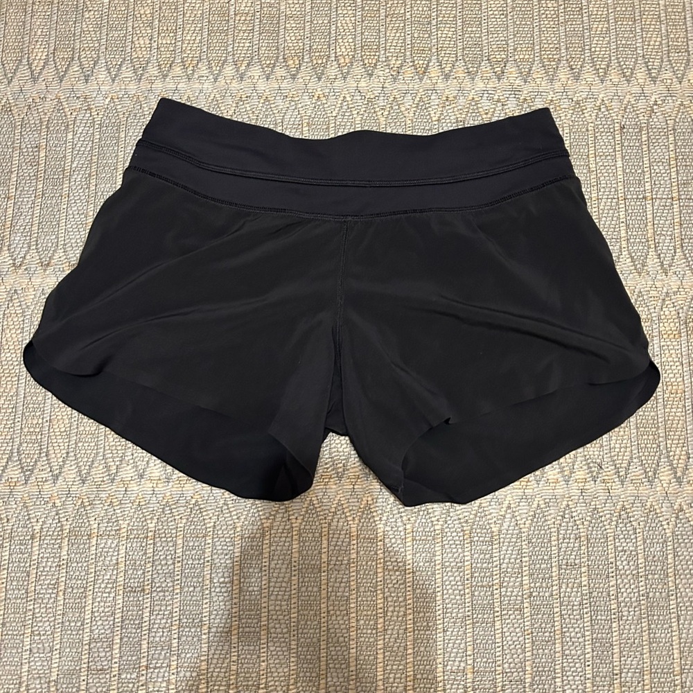 Speed Up Low-Rise Lined Short 2.5"  *lululemon*